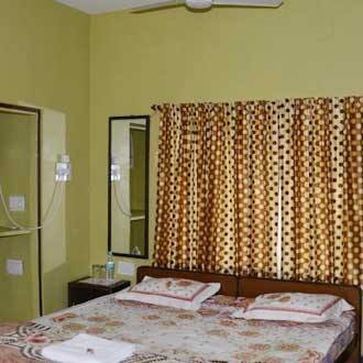 Kim Lawn Guest house, Kolkata 3